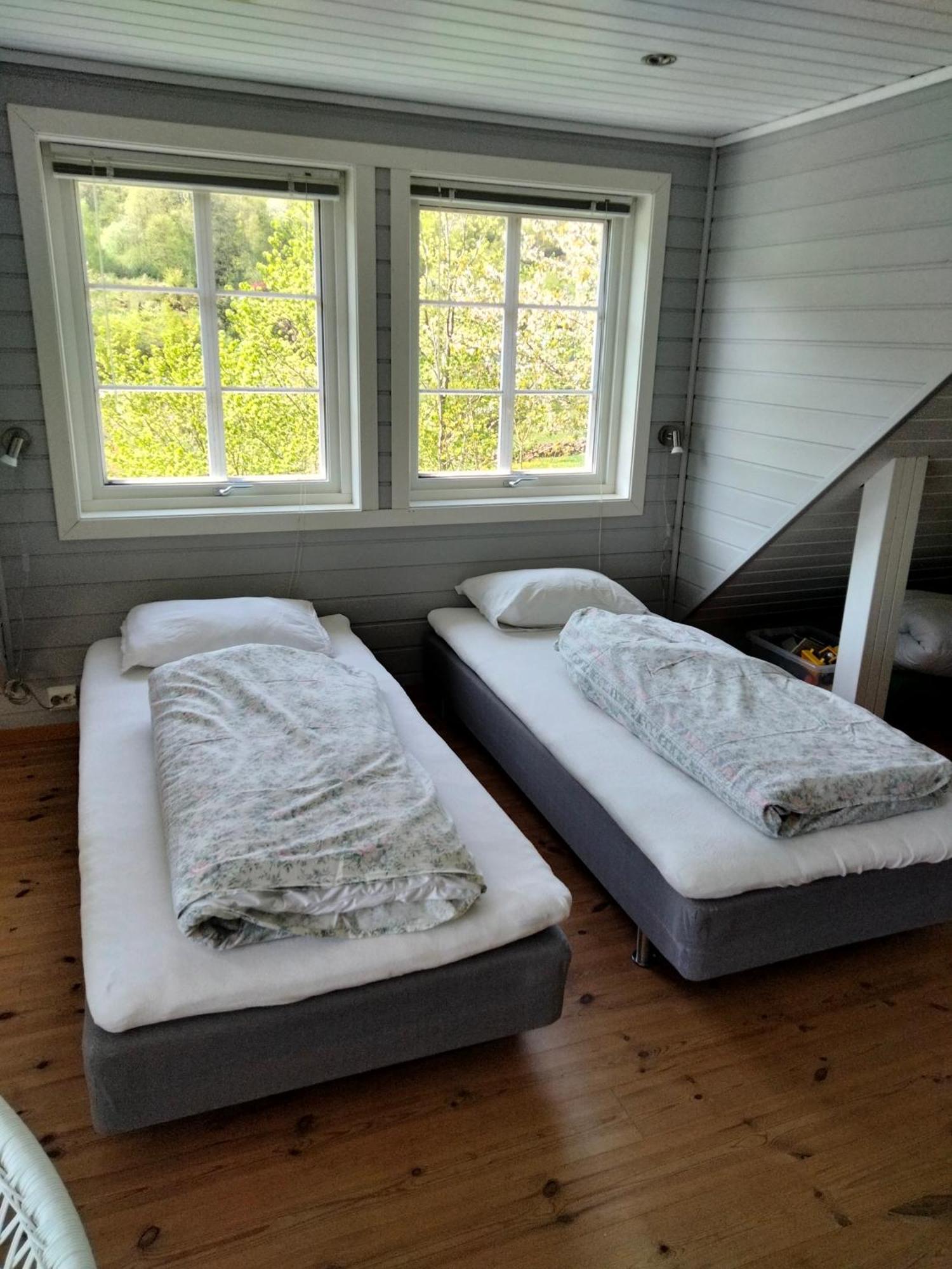 Anneks I Naturskjonne Gitlevag Lyngdal Exterior foto